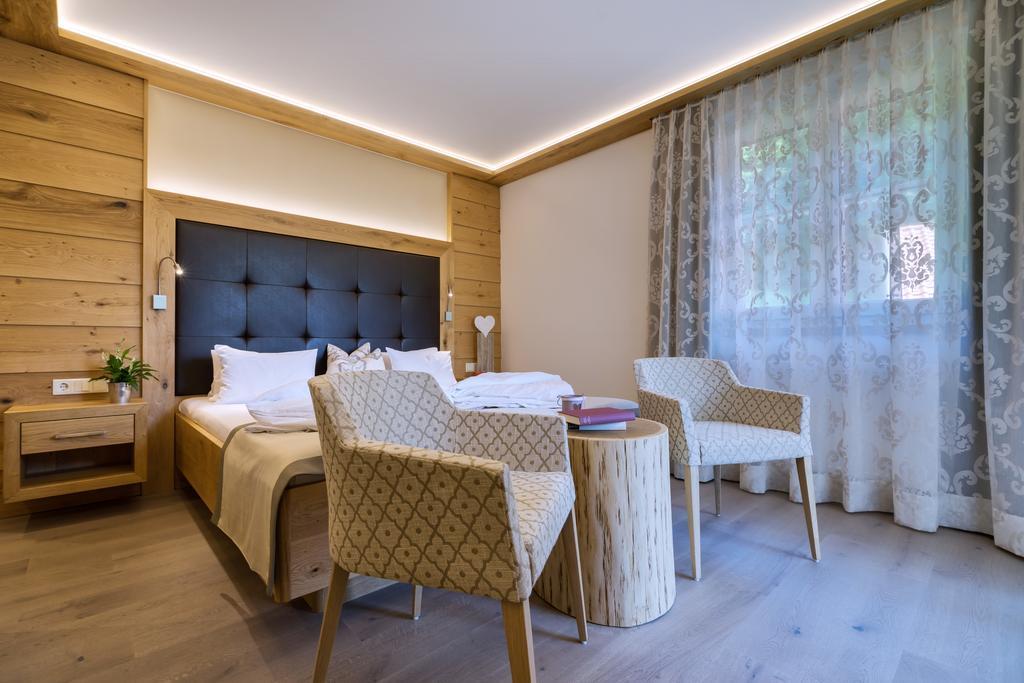 Hotel Fischerwirt Natur WaldSPA Faistenau Bagian luar foto